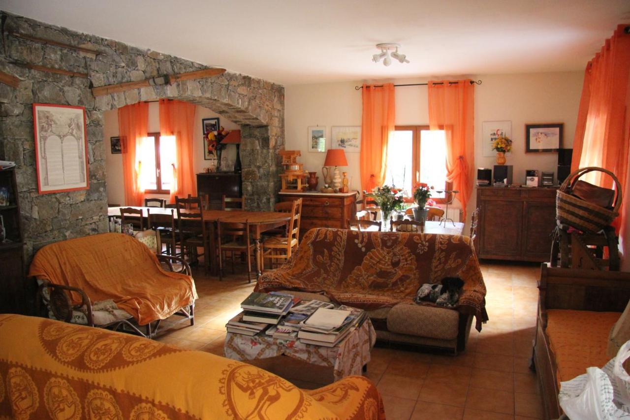 Chambre D'Hote "Chez Antoinette Et Charles" Santo-Pietro-di-Venaco Εξωτερικό φωτογραφία